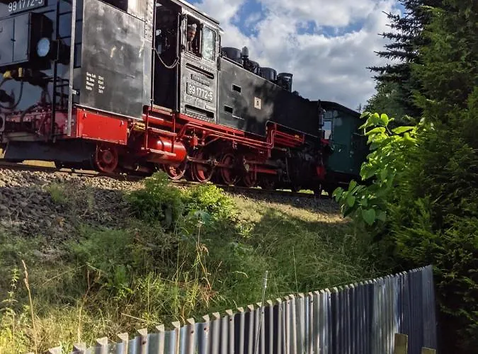 An Der Fichtelbergbahn بيت للعطل